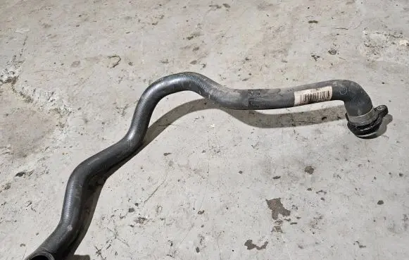BMW 7 E38 Engine coolant pipe/hose 7544638