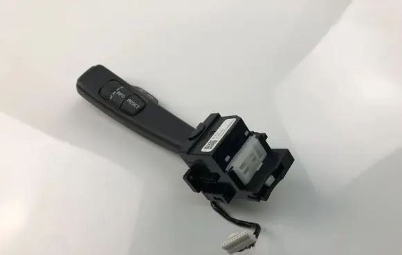 Volvo S60 Indicator stalk 31334647