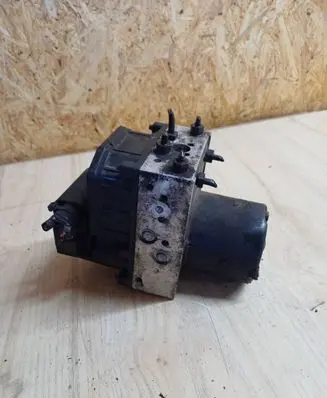 Skoda Fabia Mk2 (5J) ABS Pump 0265224011