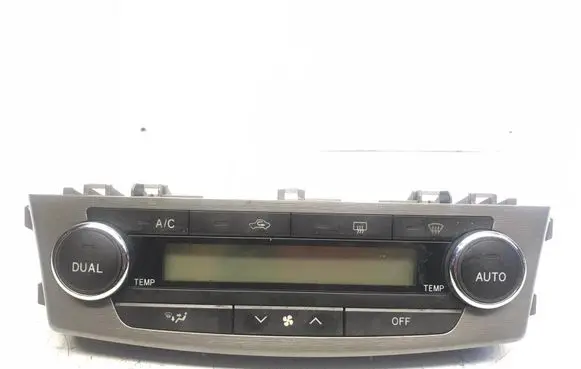 Toyota Avensis T270 Climate control unit 5590005470 05470 10051321