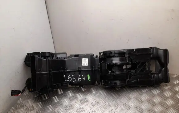 Audi Q7 4M Interior heater climate box assembly housing 4M0819351