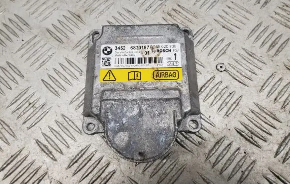 BMW X5 F15 Airbag control unit/module 6870197