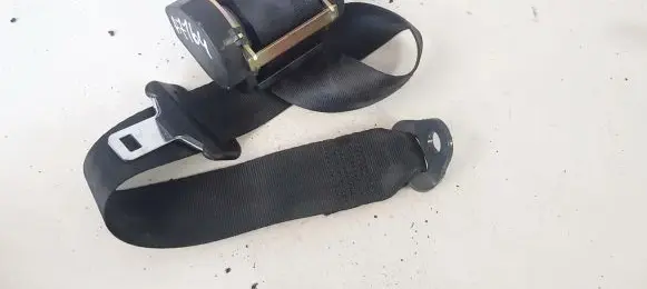 Middle seatbelt (rear)