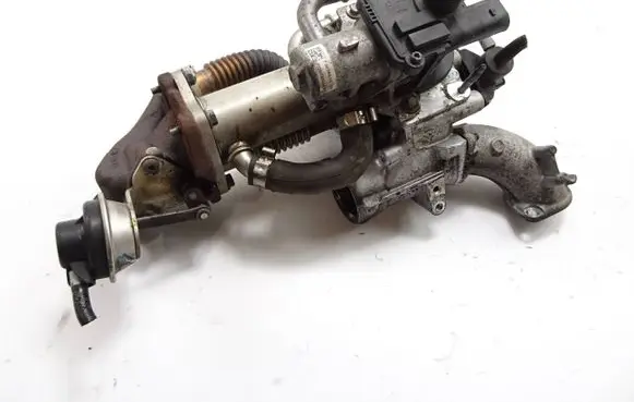 Dacia Sandero II EGR valve 8200836385 8200846454 8200846454F