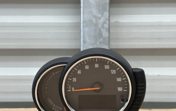 Mini Cooper Countryman F60 Speedometer (instrument cluster) 8792018