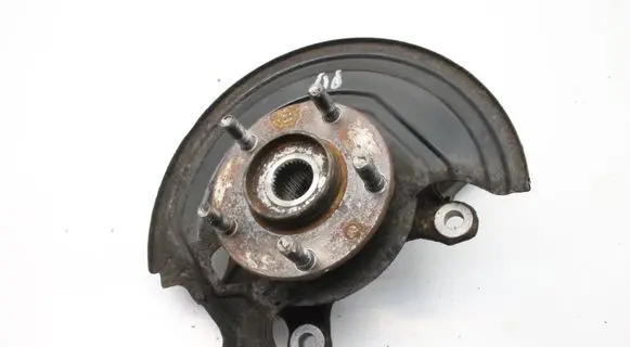 Nissan Leaf I (ZE0) Front wheel hub