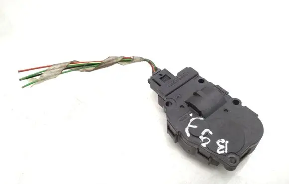 Volvo V40 Air flap motor/actuator EFB467 19E616AA 27082015