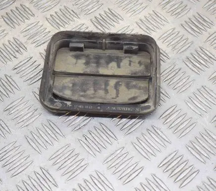 Tesla Model S Quarter panel pressure vent 2F2AB280B62AB
