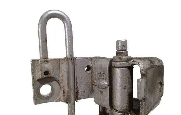 Audi A6 S6 C6 4F Front door lower hinge 8E0831411B