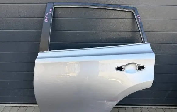 Toyota RAV 4 (XA50) Rear door CZESCICARSPL002
