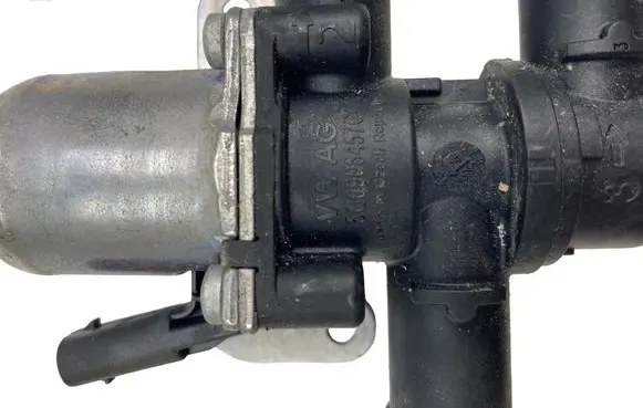 Volkswagen PASSAT B8 Coolant heater 5Q0906457C