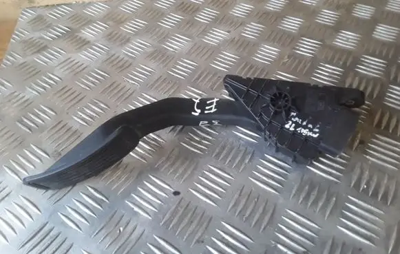 Mazda 6 Accelerator throttle pedal 1988003400