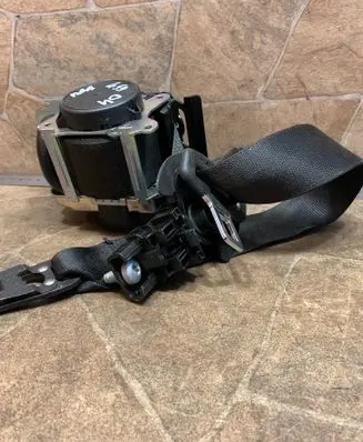 Mercedes-Benz GLC X253 C253 Front seatbelt 635374800