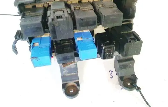Nissan Almera Tino Fuse box set
