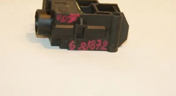 Ford Focus Fuel cut-off switch 3756413 XW4T9341AA