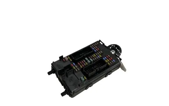 Volvo XC90 Fuse module 31682732