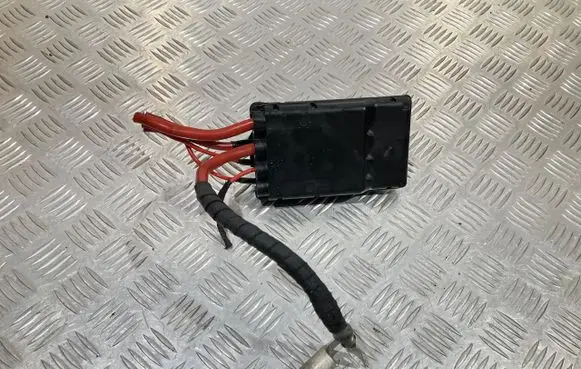 BMW 2 F44 Current control relay 6822570