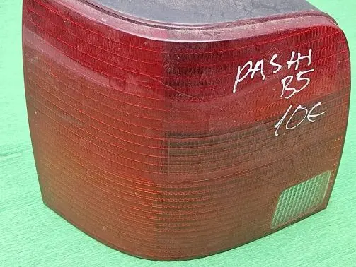 Volkswagen PASSAT B5 Rear/tail lights 3B9945257