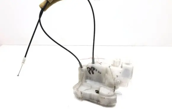 Subaru Legacy Front door lock