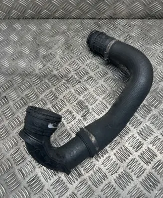 Intercooler hose/pipe