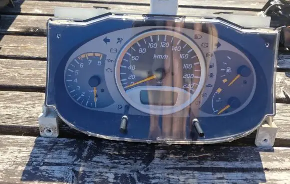 Nissan Almera Tino Speedometer (instrument cluster)
