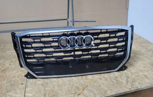 Audi Q2 - Front bumper upper radiator grill 81A85365112