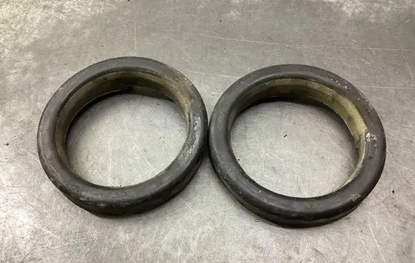 Volvo V70 Front coil spring rubber mount 9157503
