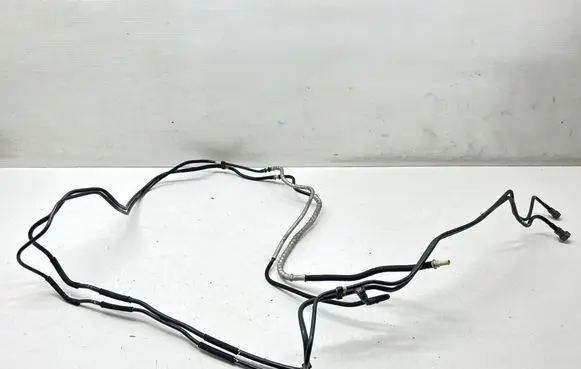 Peugeot Traveller Fuel line pipe 9819365880 9817934180