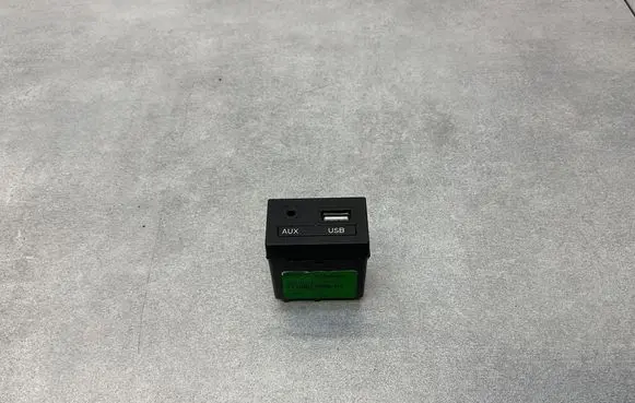 Hyundai i40 USB socket connector 961203Z6004X 961203Z6004