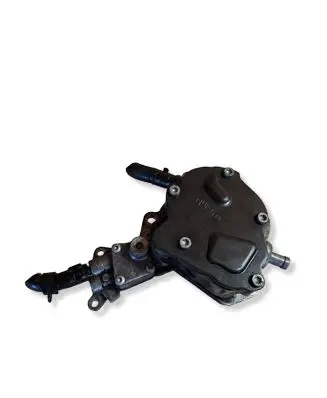Volkswagen Golf V Vacuum pump 038145209E 030725E