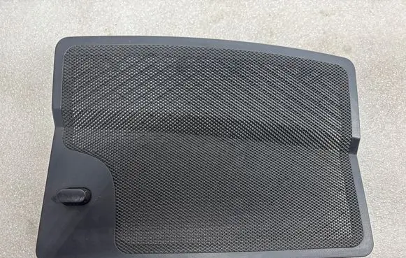 BMW 5 E60 E61 Dash center speaker trim cover 519500100 70631059 5147034131