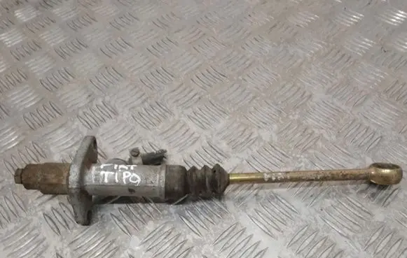 Fiat Tipo Clutch master cylinder