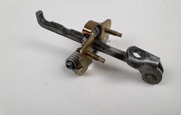 Renault Trafic II (X83) Front door check strap stopper 