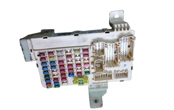 Hyundai ix 55 Fuse module 911503J521 9Y04138