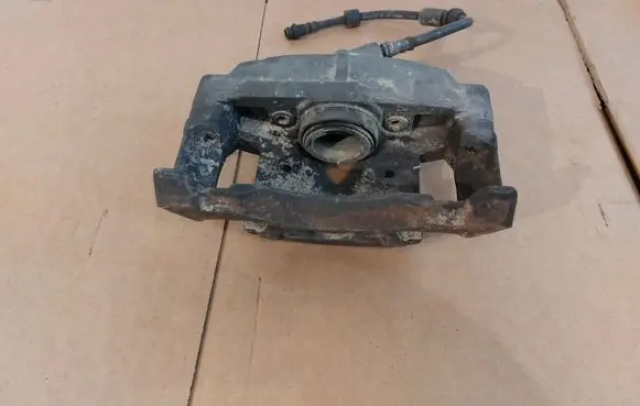 Volvo S60 Front brake caliper