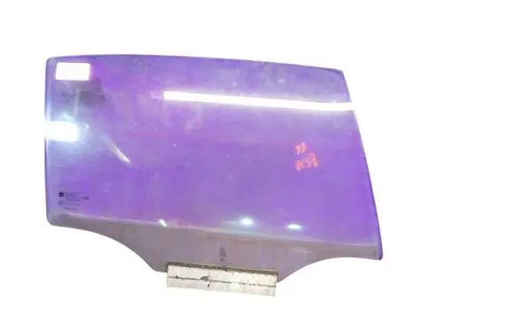 Opel Astra H Front door window glass four-door 