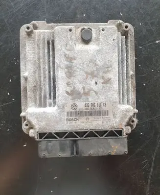 Volkswagen Golf Plus Engine control unit/module 03G906016CB 0281011900 1039S06216