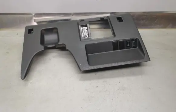 Nissan X-Trail T30 Dashboard lower bottom trim panel 681068H810