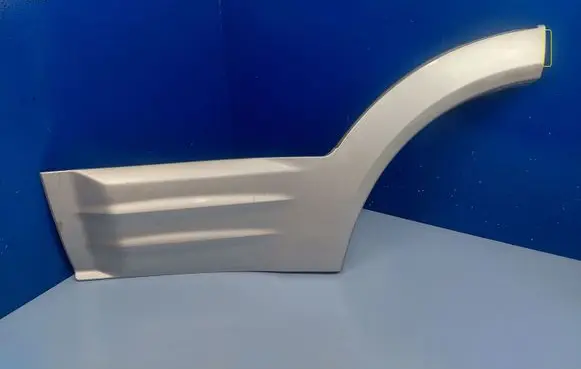 Mitsubishi Pajero Rear arch trim MR478761