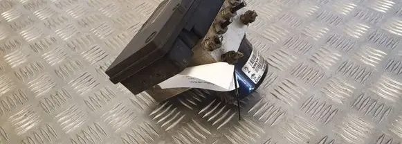 Volvo V70 ABS Pump 30793445