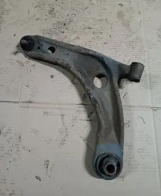 Toyota Verso-S Front lower control arm/wishbone NOCODE