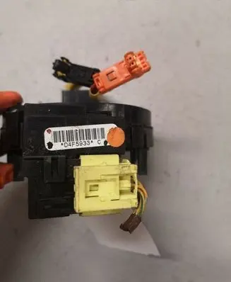 Toyota Avensis T250 Airbag slip ring squib (SRS ring) D4F5933