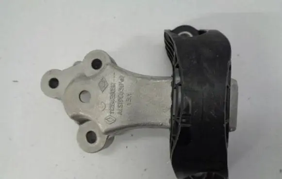 Renault Clio IV Engine mount vacuum valve 