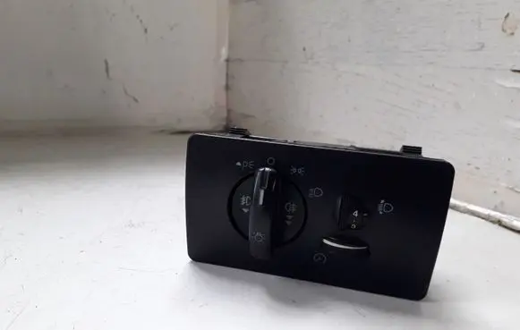 Ford Mondeo Mk III Light switch