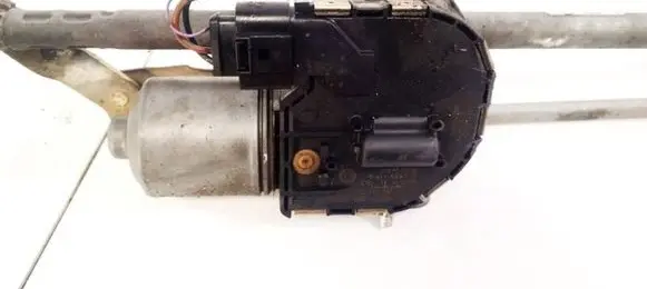 Skoda Octavia Mk2 (1Z) Wiper motor 1Z1955119A 0390241754