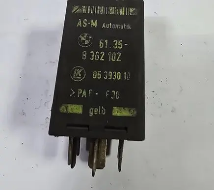 BMW 5 E34 Combustion relay 61358362102 05393010 6135