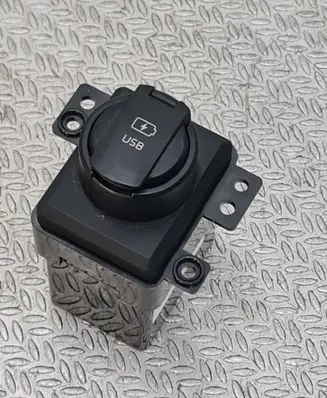 KIA Sportage USB socket connector 96125C5000 C5000 UM1608135739
