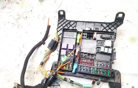 Renault Espace III Fuse box set 6025307195