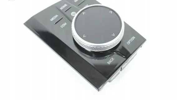 Multifunctional control switch/knob
