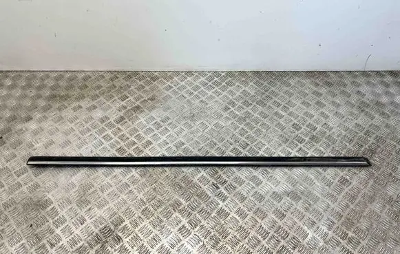 Mercedes-Benz SLC C107 Front door trim (molding) 1077200180 A1077200180